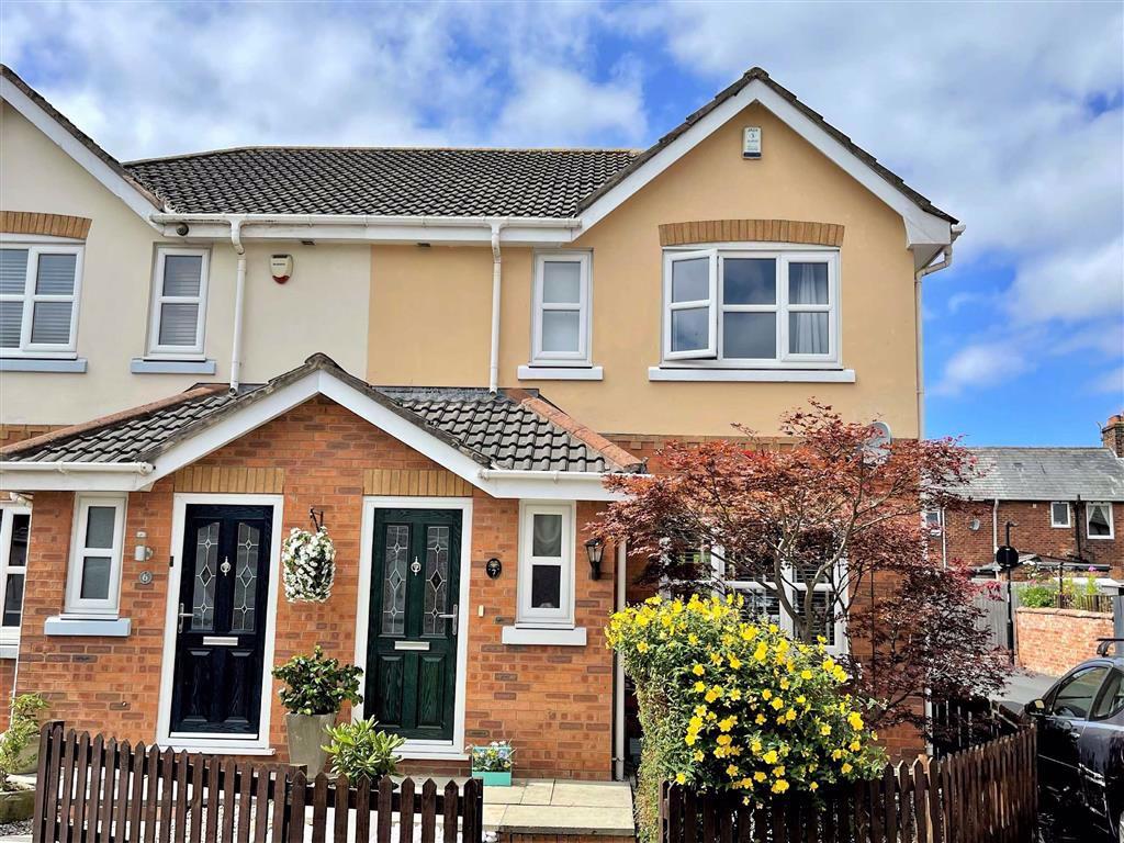 Hamilton Close, Lytham 3 bed semidetached house for sale £245,000