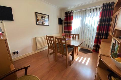 6 Bytham Heights, Castle Bytham, Grantham, NG33 4ST
