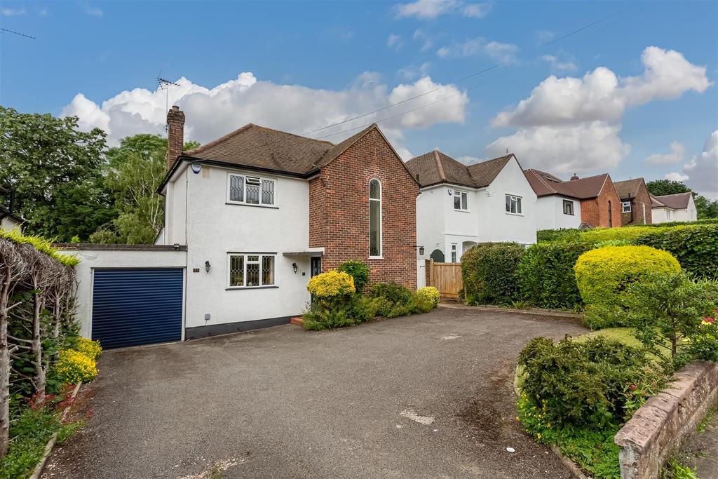 Grange Meadow, Banstead 3 bed detached house for sale £850,000