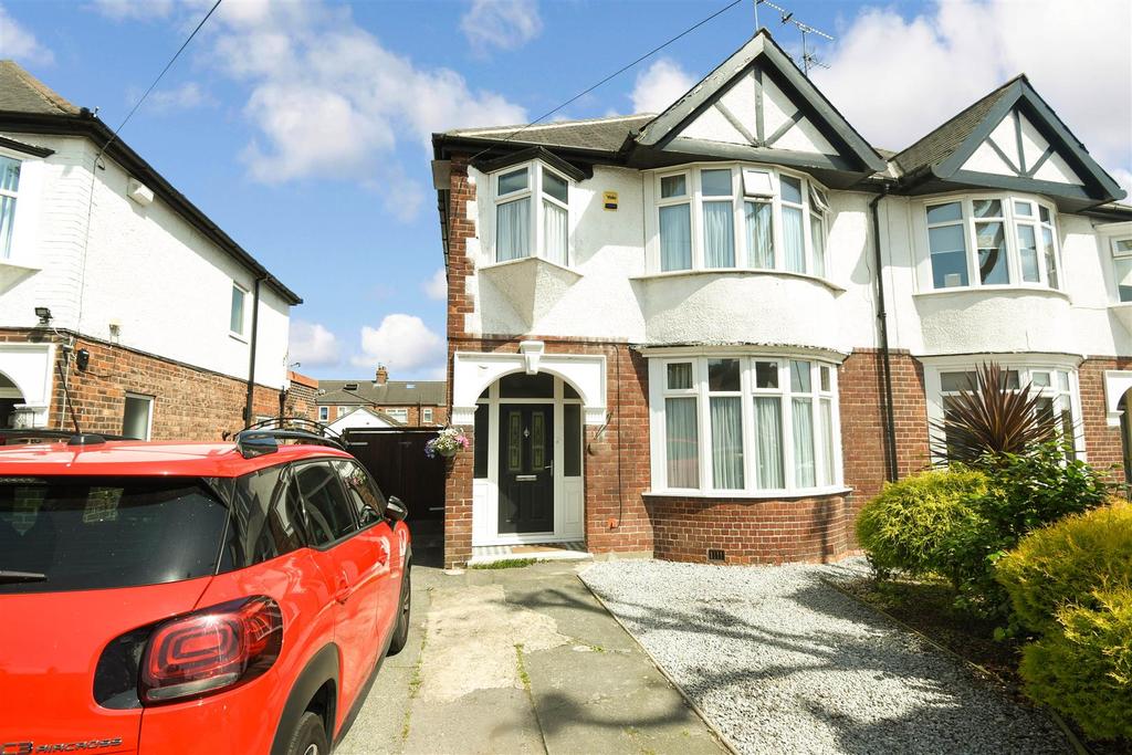 Pickering Road, Hull 3 bed semidetached house £215,000