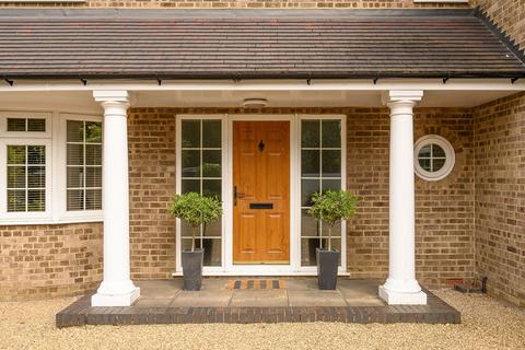 242a Brooklands Road, Weybridge, KT13 0RD