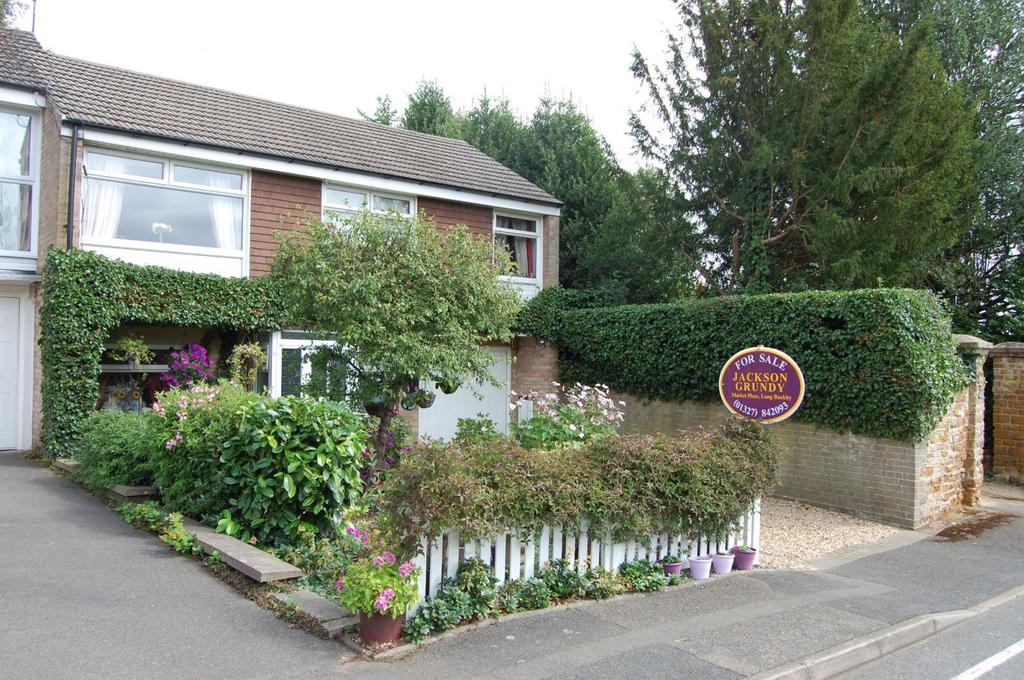 Chequers Lane, Ravensthorpe, Northampton NN6 8ER 3 bed end of terrace