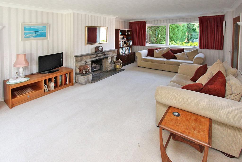 New Forest Drive, Brockenhurst, SO42 4 bed detached house £860,000
