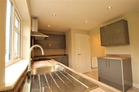 3 bedroom semi-detached house to rent, Mackenzie Crescent, Burncross, Sheffield