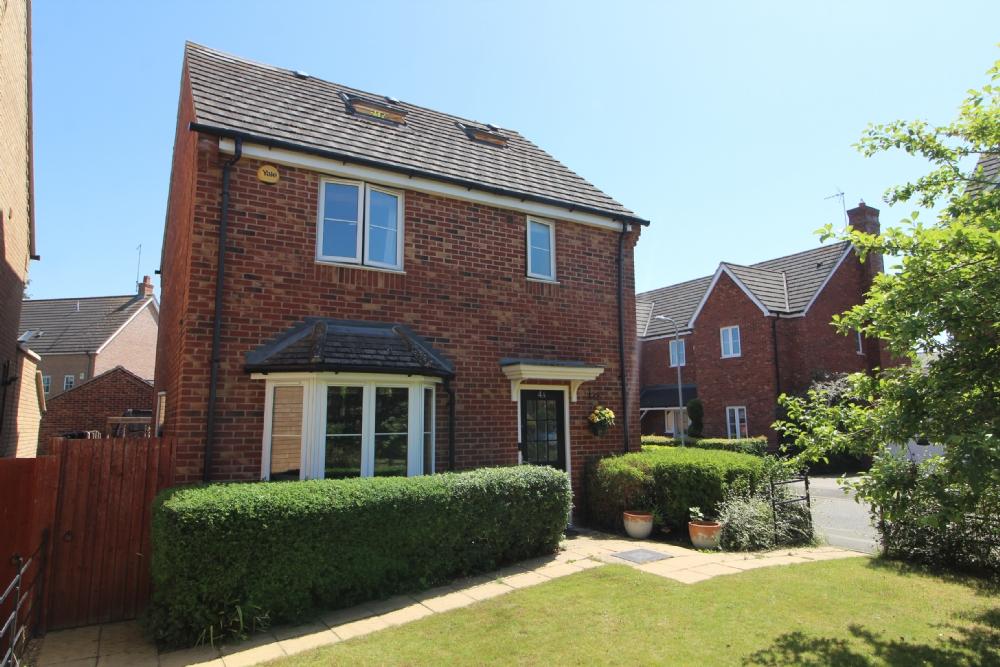 Chestnut Close, Milton Malsor, Northamptonshire 4 bed detached house