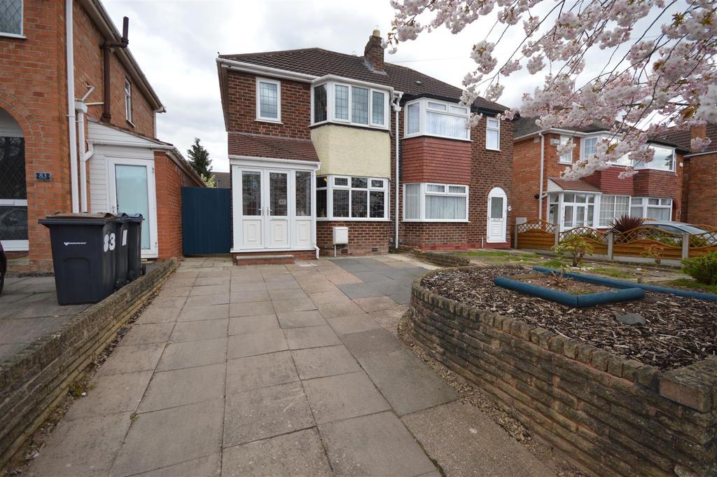 Parkdale Road, Sheldon, Birmingham... 3 bed semidetached house £225,000