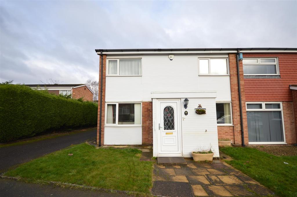 Lambourne Grove, Chelmsley Wood... 3 bed terraced house £145,000
