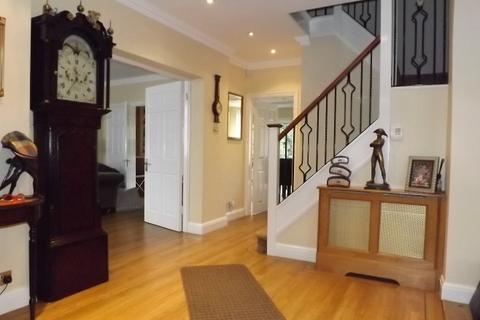 39 Broadfields Avenue, Edgware, HA8 8PF