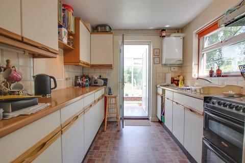 8 Penistone Close, Southampton, SO19 9HS