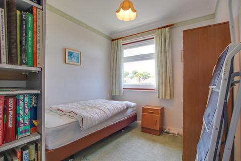 8 Penistone Close, Southampton, SO19 9HS