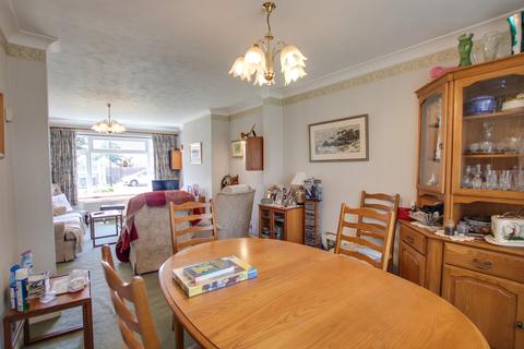 8 Penistone Close, Southampton, SO19 9HS