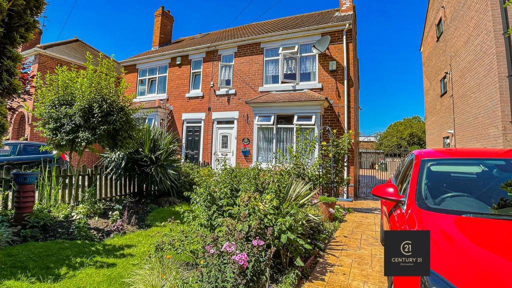 142 Shadyside DONCASTER DN40DG 3 bed semidetached house £170,000