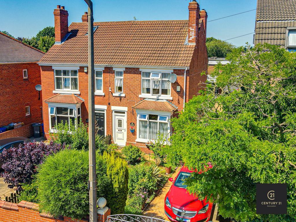 142 Shadyside DONCASTER DN40DG 3 bed semidetached house £170,000