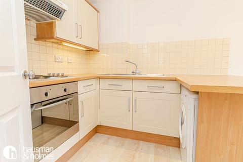 1 bedroom flat to rent, Britten Close, Golders Green