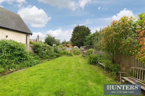 2 Parkside Crescent, Surbiton, KT5 9HT