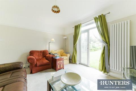 2 Parkside Crescent, Surbiton, KT5 9HT