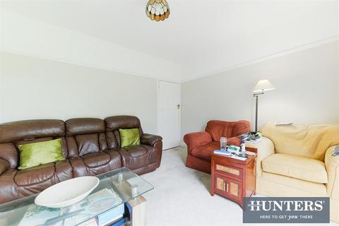 2 Parkside Crescent, Surbiton, KT5 9HT