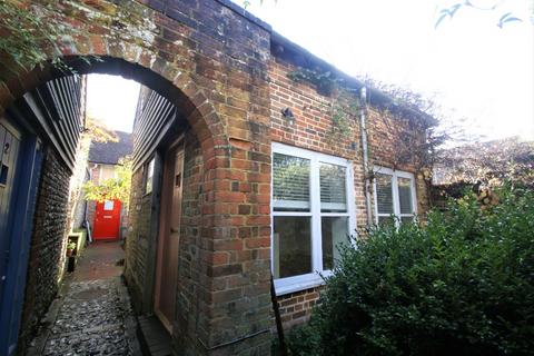 1 bedroom detached house to rent, Lawrence Wright Passage, Alresford, SO24