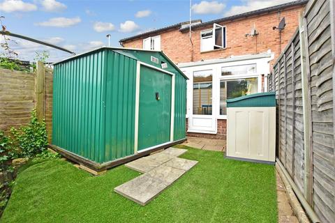 145 Estcots Drive, East Grinstead, RH19 3YP