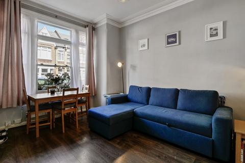 1 bedroom apartment for sale, Glengarry Road, East Dulwich, SE22
