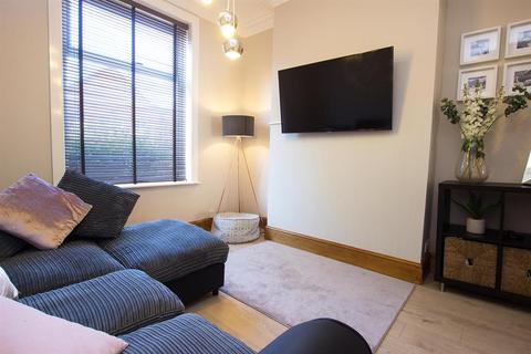 35 Durham Road, Darwen, BB3 1NN
