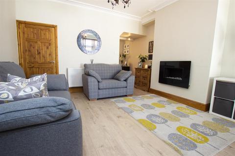 35 Durham Road, Darwen, BB3 1NN
