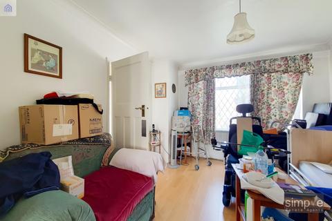 22 Coronation Road, Hayes, UB3 4JT