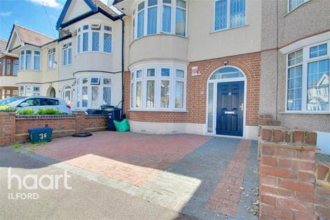 4 bedroom terraced house to rent, Dawlish Drive