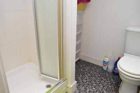 25 Barmouth Walk, Oldham, OL8 4SH