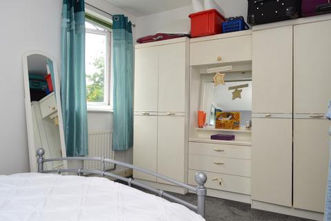 25 Barmouth Walk, Oldham, OL8 4SH