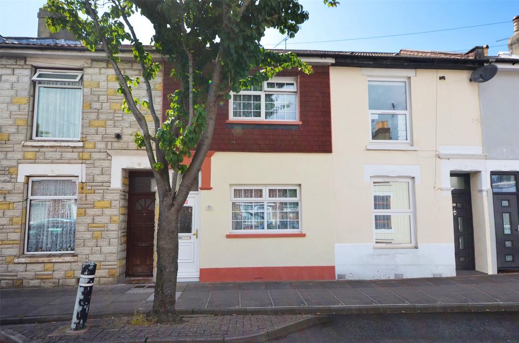 Glencoe Road, Portsmouth, PO1 2 bed terraced house £175,000