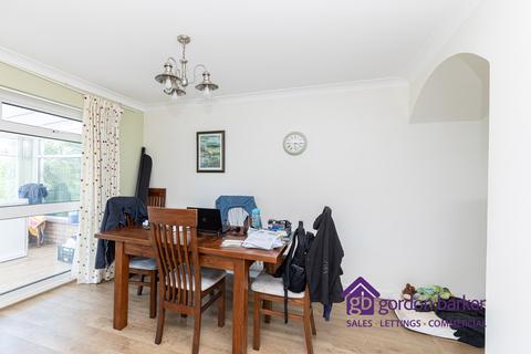 81 Greenhayes, Broadstone, BH18 8LZ