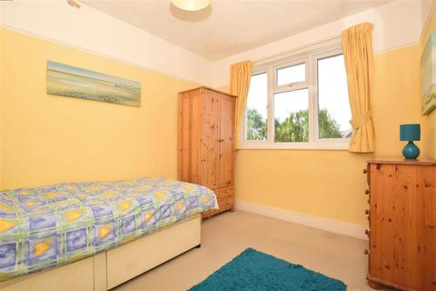 33 Brassey Avenue, Broadstairs, CT10 2DS