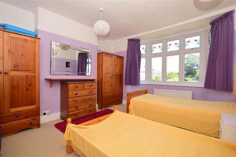 33 Brassey Avenue, Broadstairs, CT10 2DS