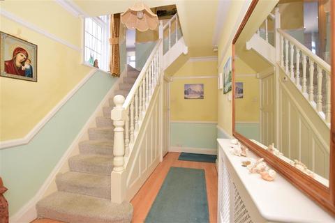 33 Brassey Avenue, Broadstairs, CT10 2DS