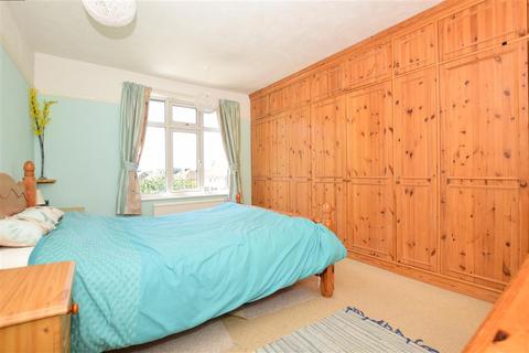 33 Brassey Avenue, Broadstairs, CT10 2DS