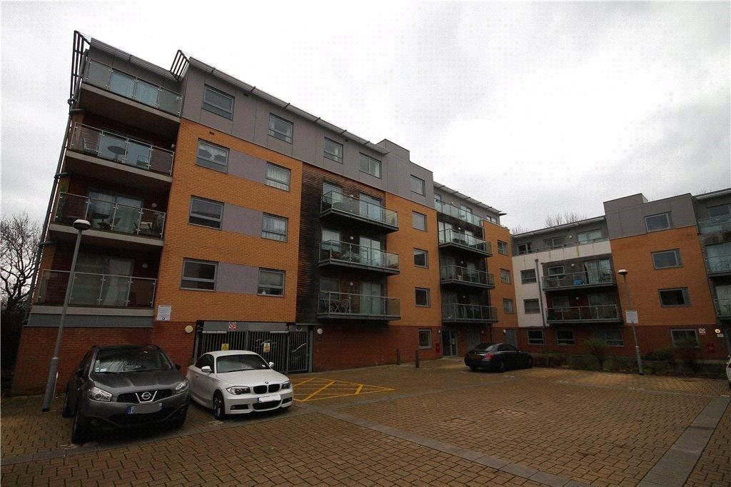 Talbot Close, Mitcham, CR4 2 bed apartment £280,000