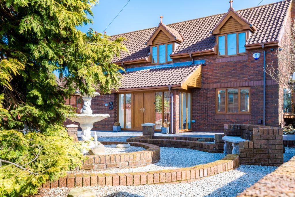 Avery Road, Haydock, WA11 5 bed detached house £495,000