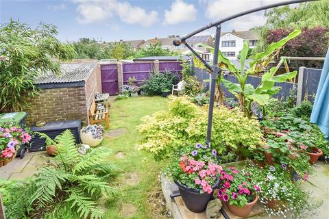 7 All Saints Close, Whitstable, CT5 1SB