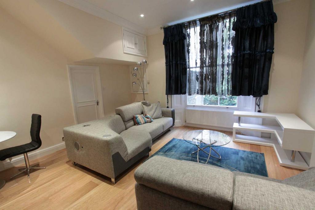 Apartment in London - View 3