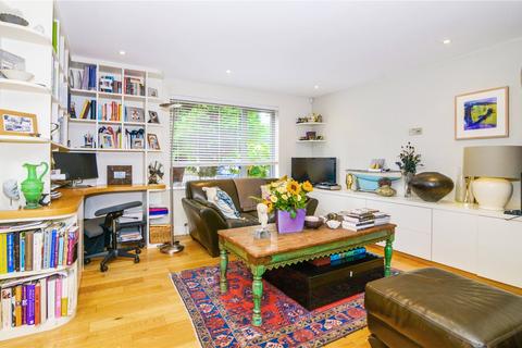 2b Acacia Road, Hampton, TW12 3DS