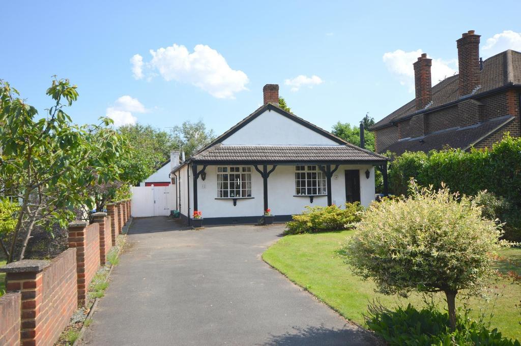 Slade Road, Ottershaw, KT16 2 bed detached bungalow £550,000