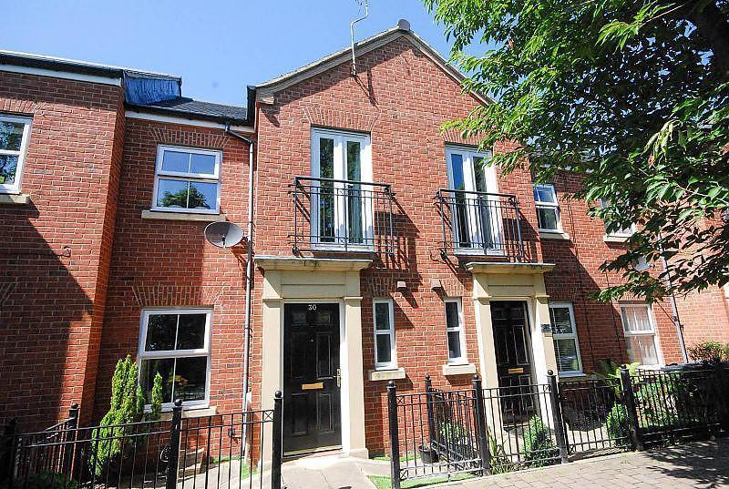 Hutton Row, South Shields 2 bed terraced house £160,000