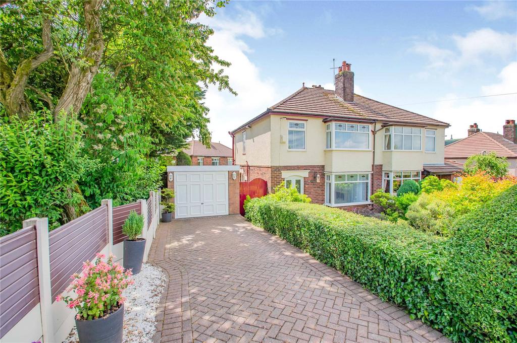 Bury New Road, Ramsbottom, Bury, BL0 3 bed semidetached house £265,000