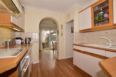 114 Arlington Drive, Carshalton, SM5 2EX