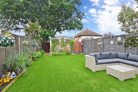 114 Arlington Drive, Carshalton, SM5 2EX