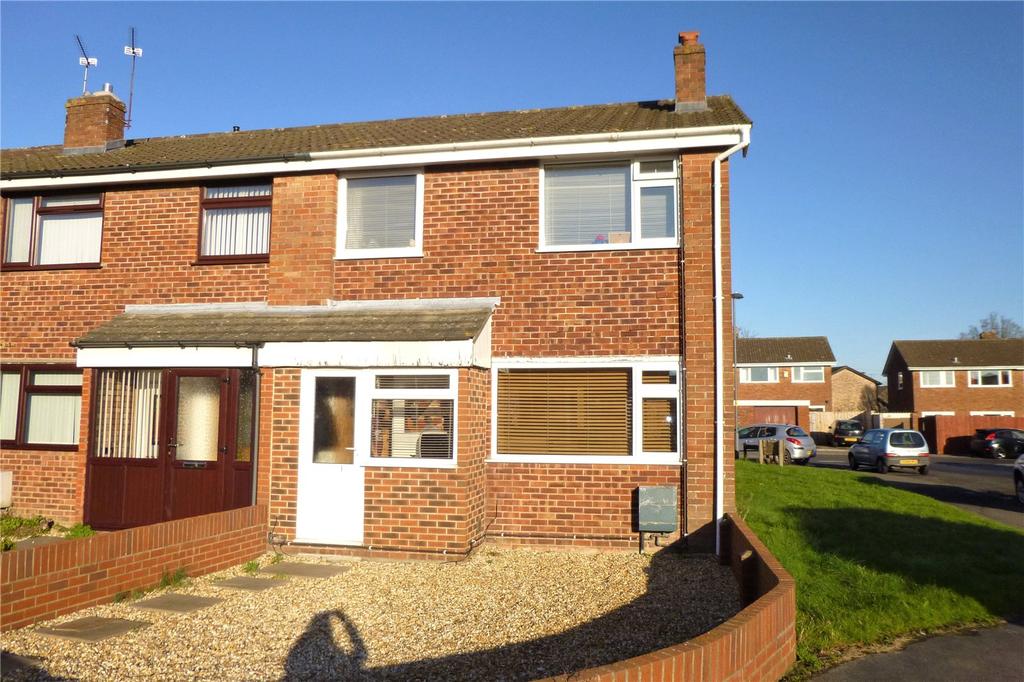 Falcon Drive, Patchway, Bristol, BS34 3 bed end of terrace house £