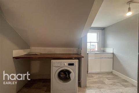 2 bedroom flat to rent, Church Street, Caversham, RG4 8AU