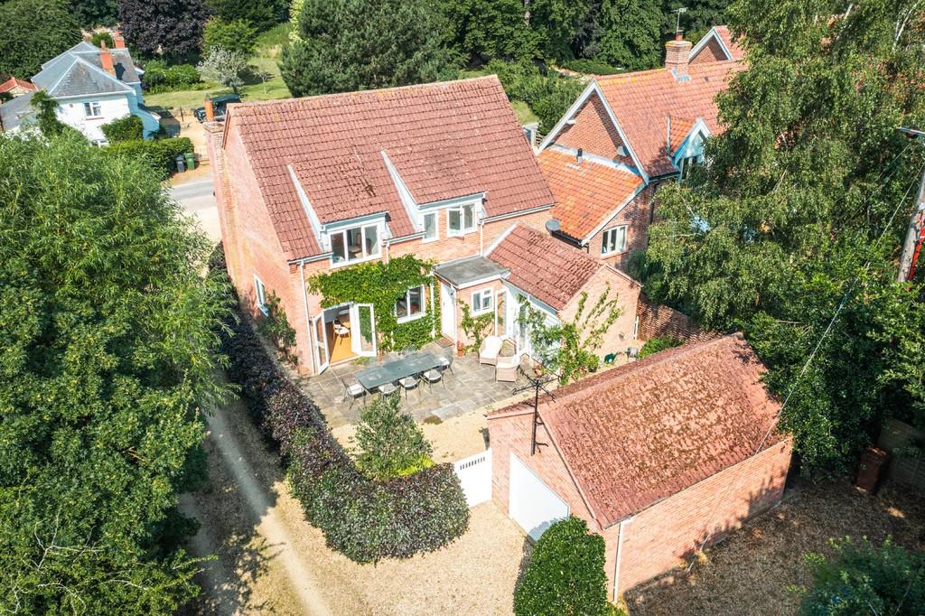 Burnham Market 5 bed detached house £995,000