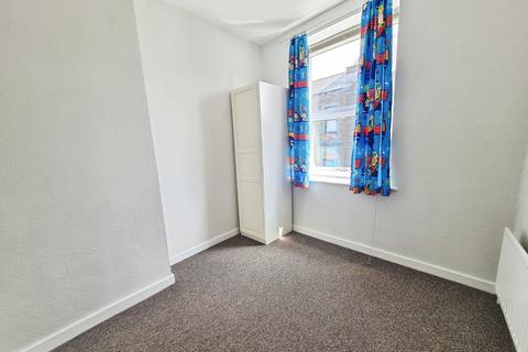 undefined, Town Street, Leeds LS18